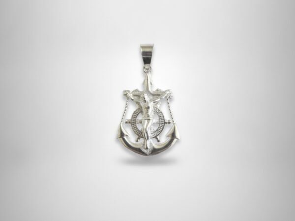 Colgante de Plata con Diseño Marítimo