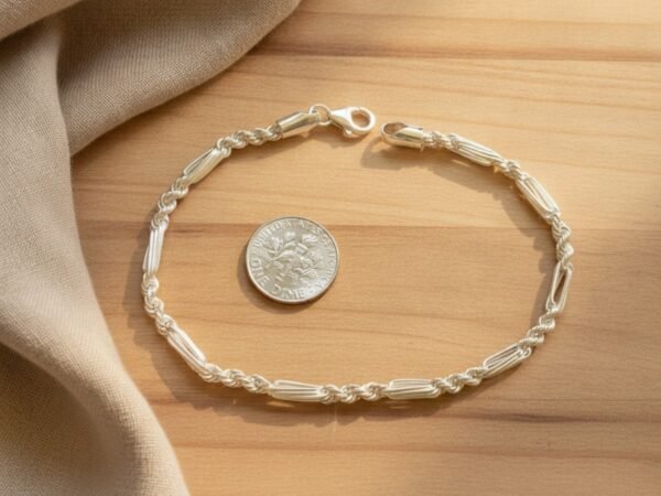 Pulsera Minimalista de Plata de Ley .925