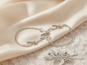 Pulsera Triple Infinito en Plata .925, vista principal