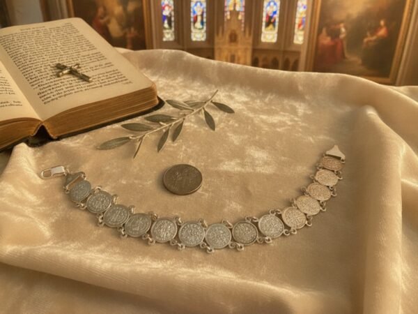 Pulsera de Plata con Medallas Devocionales San Benito