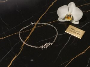 Pulsera Ligera Hoja con Zirconias, plata 925