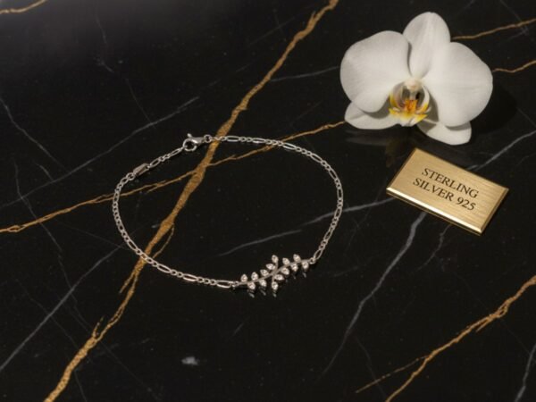Pulsera Ligera Hoja con Zirconias, plata 925