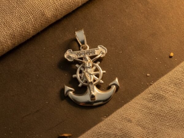 Ancla con Crucifijo y zirconias Pata .925
