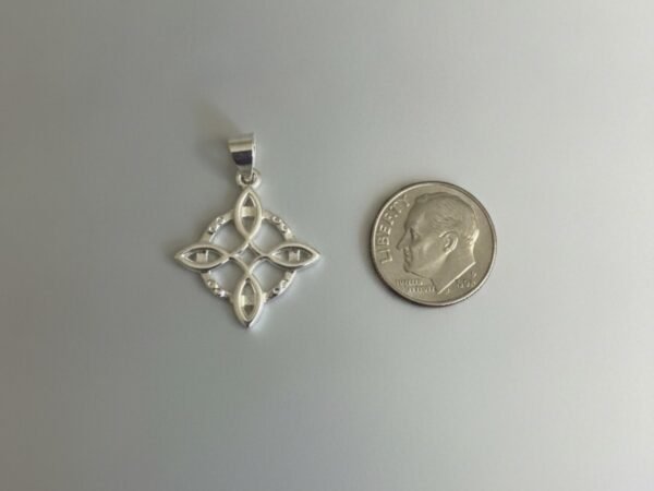 Dije  Místico Nudo de Bruja. Plata 925 Mística Plata