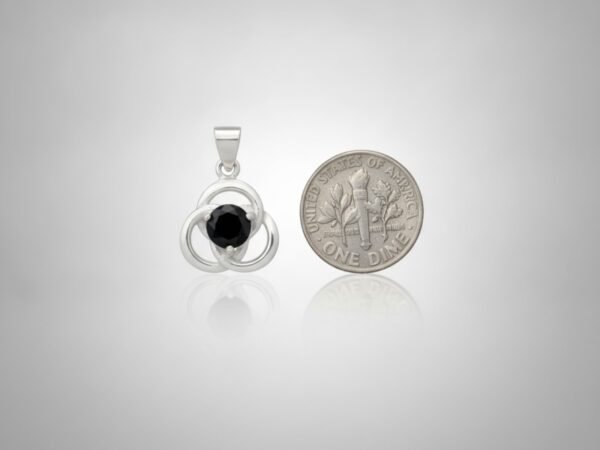 xxaxbmgljil4ub32f7z3.jpg Dije Místico Plata Ley 925